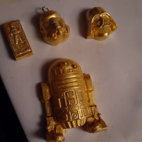 Star Wars Gold Ornaments - Picture 1 of 4